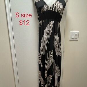 Elegant Black and White Maxi Dress